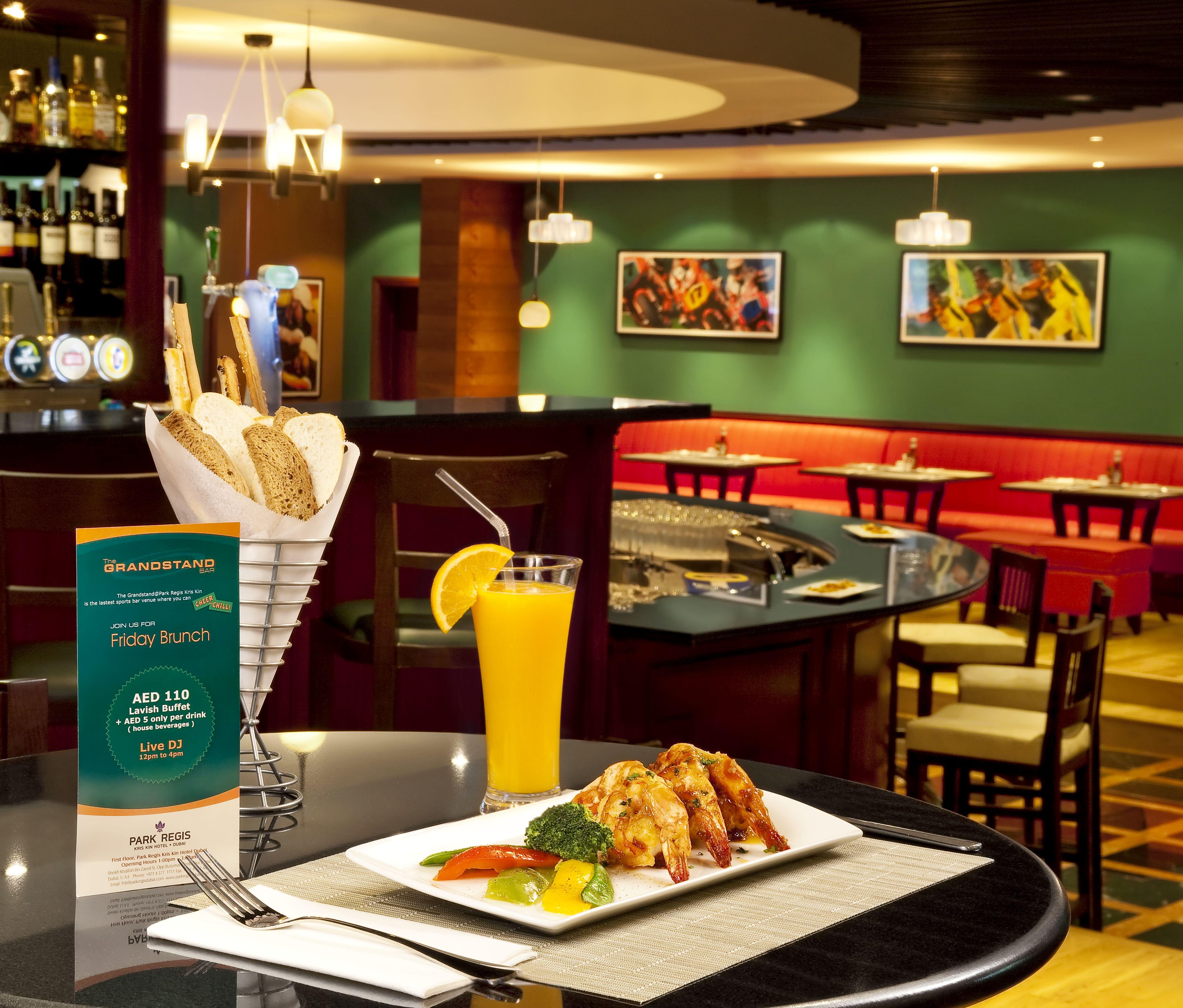 Park Regis Kris Kin Hotel Дубай Екстер'єр фото A restaurant in Dubai