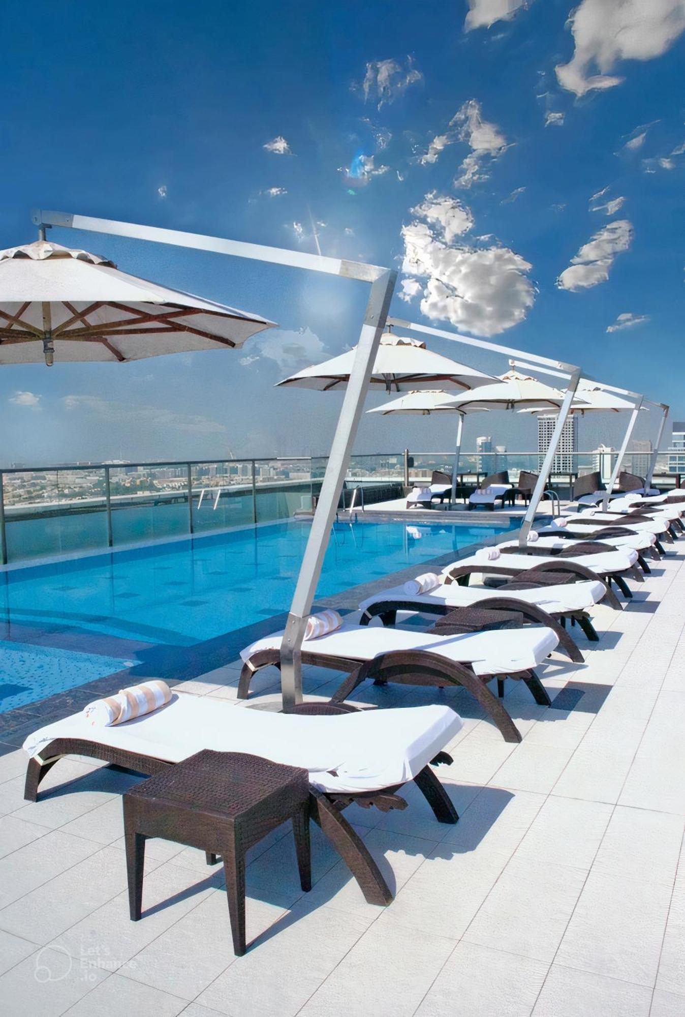 Park Regis Kris Kin Hotel Дубай Екстер'єр фото Rooftop pool